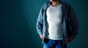 Indossare una canottiera: perché è importante?